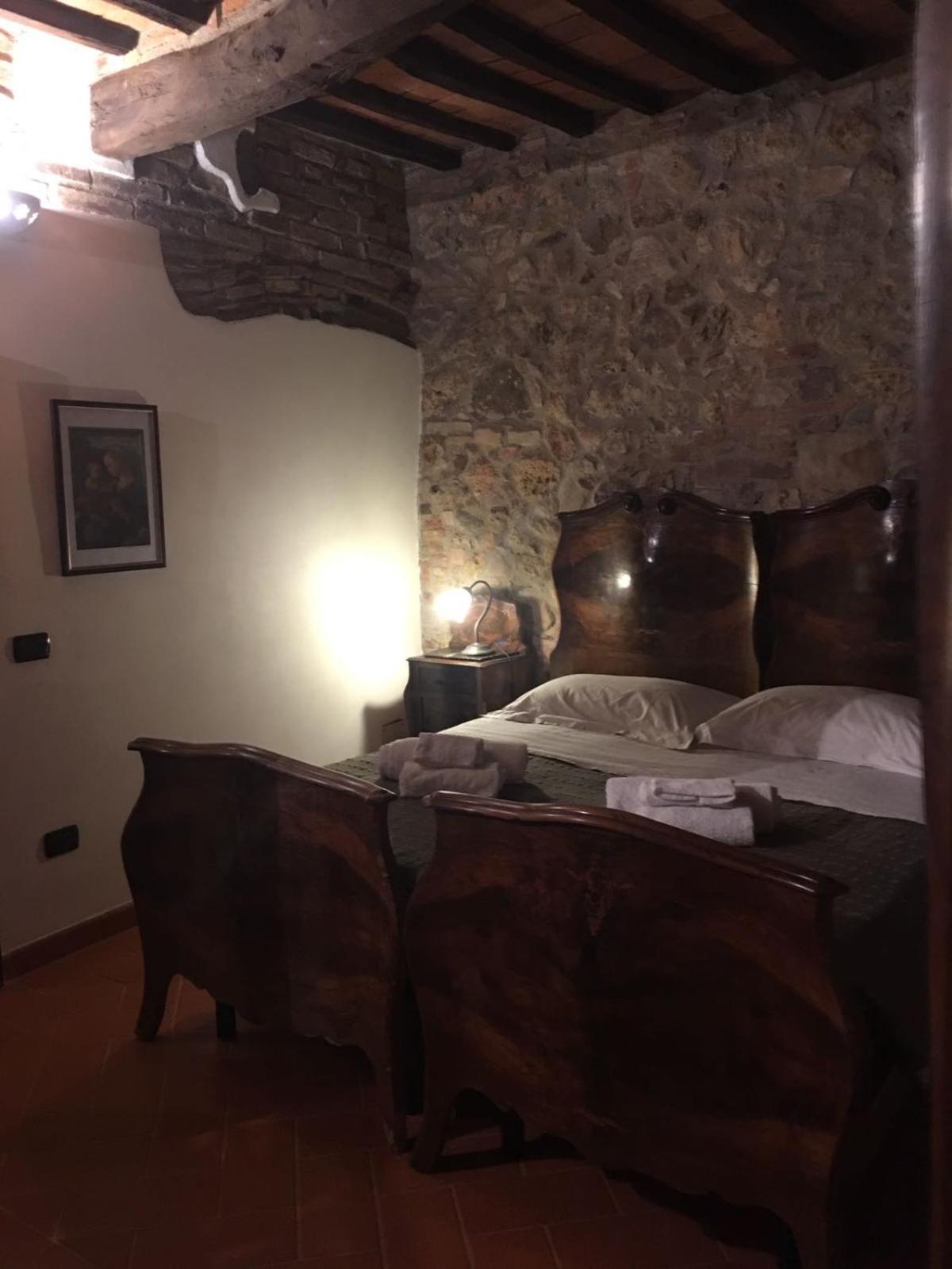 Апартаменты La Divina Dimora Il Castello Degli Spiriti Magni Montepescali Экстерьер фото