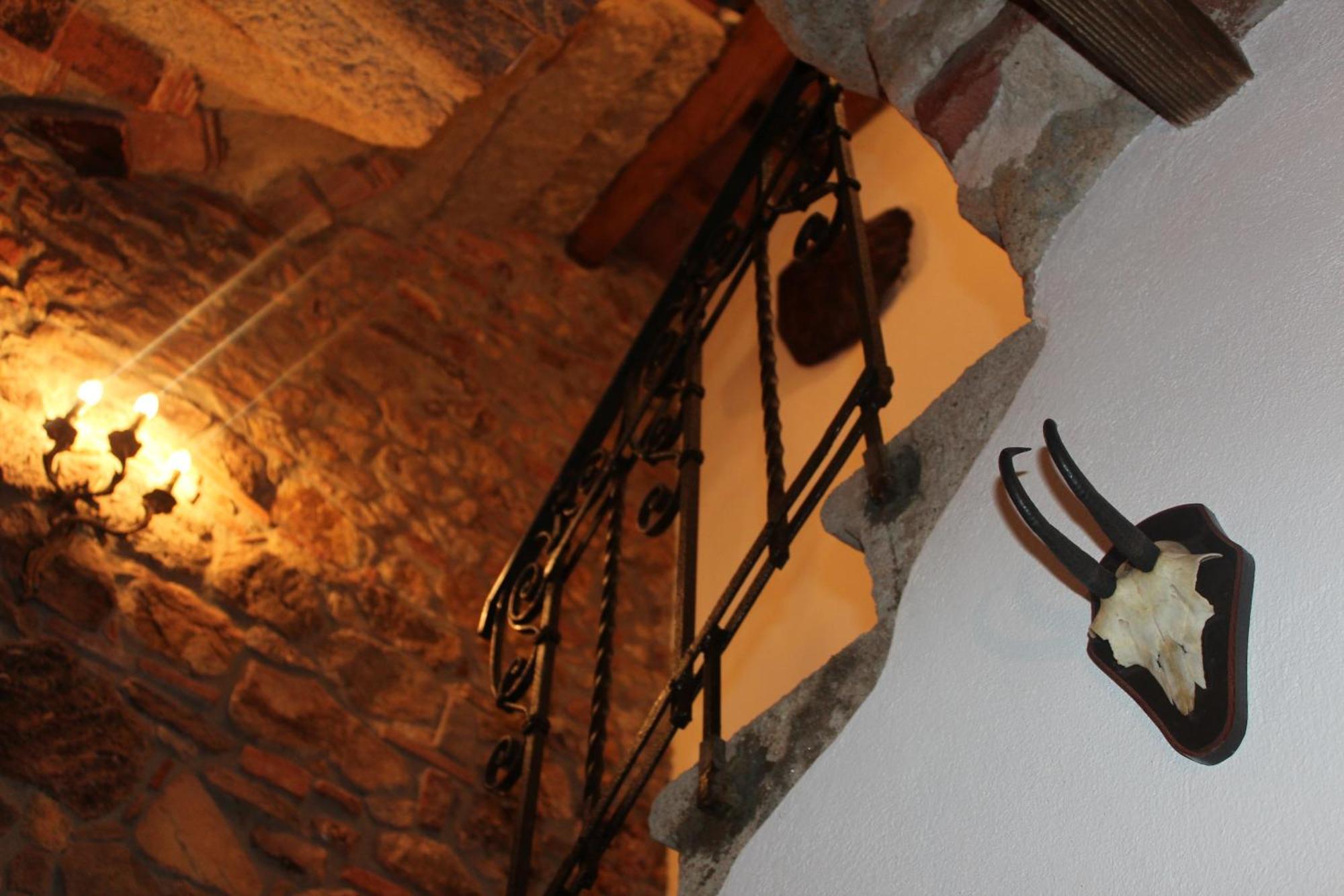 Апартаменты La Divina Dimora Il Castello Degli Spiriti Magni Montepescali Номер фото