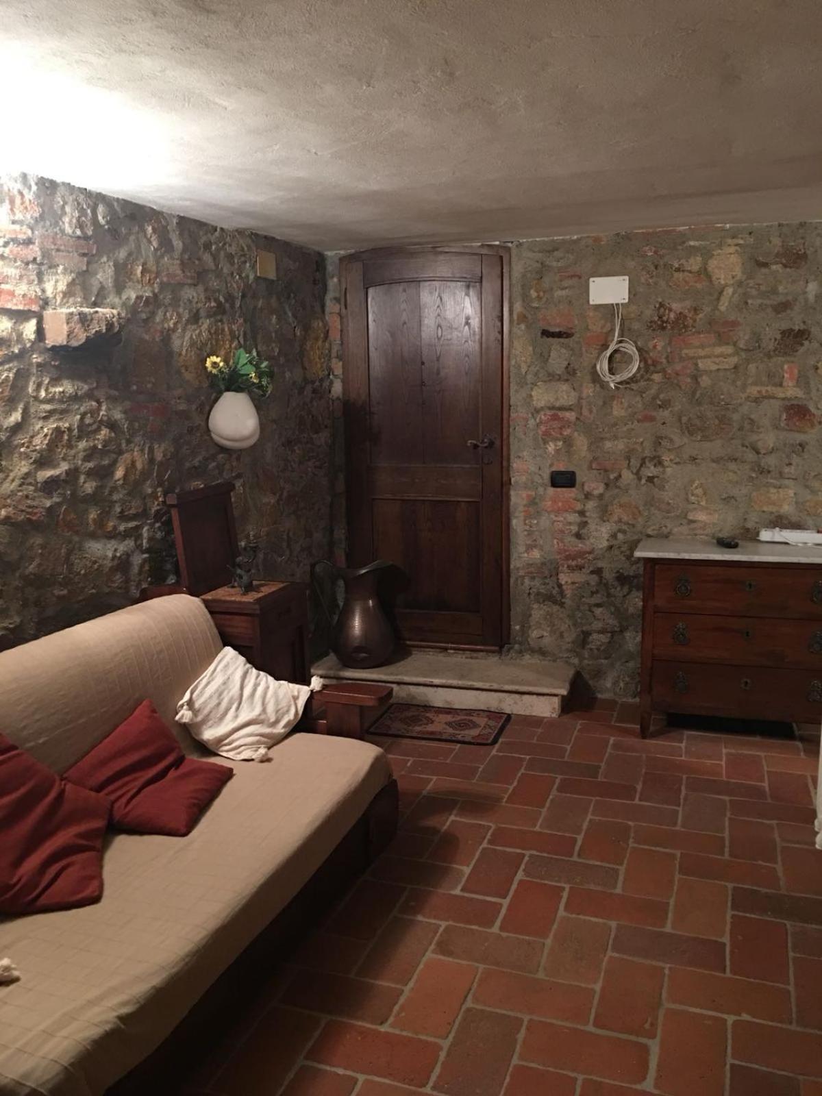 Апартаменты La Divina Dimora Il Castello Degli Spiriti Magni Montepescali Экстерьер фото